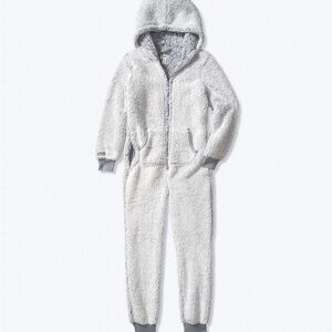 Sold out PINK fluffy gray onesie with pockets